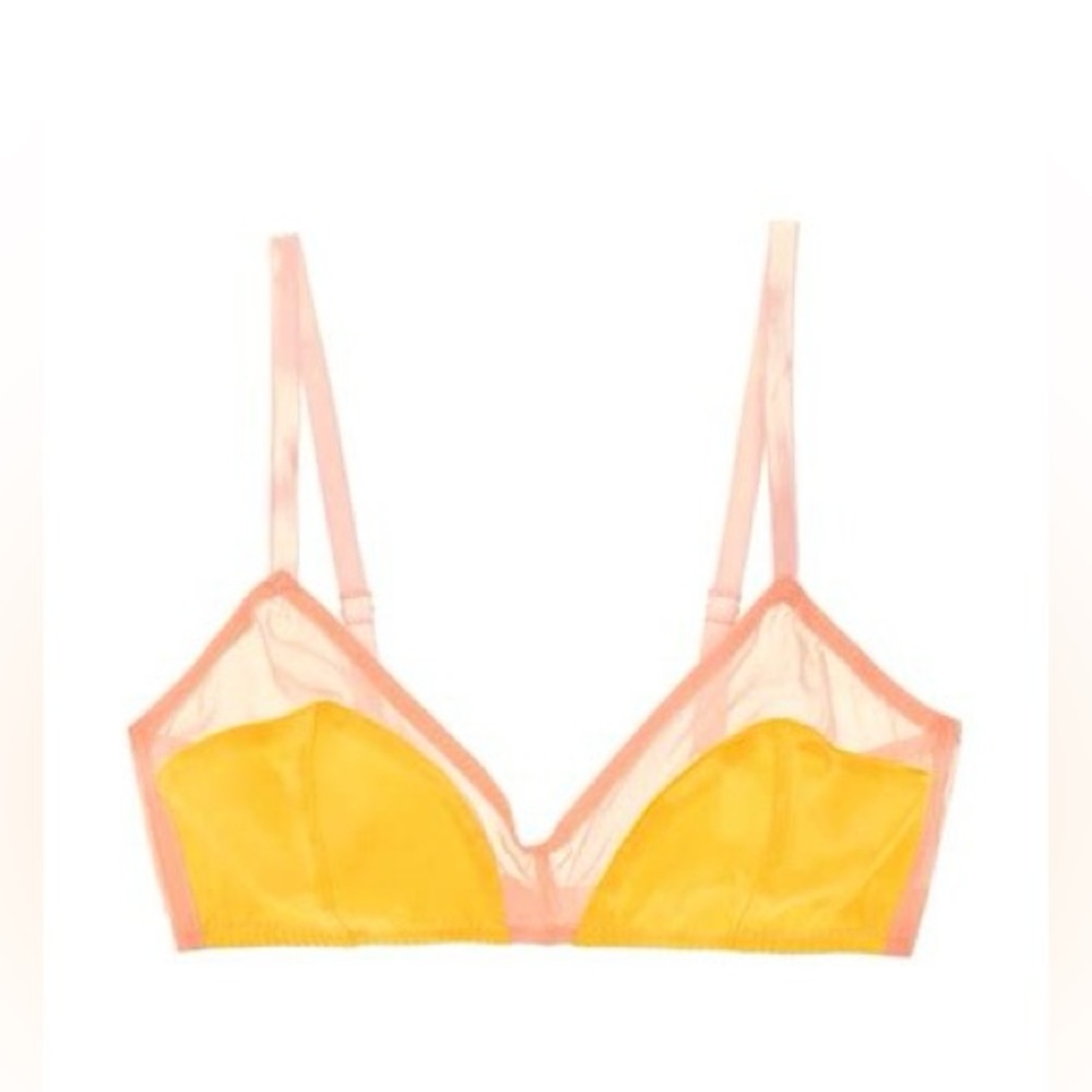 NWOT Araks Beatrice Bralette in Peche size Medium